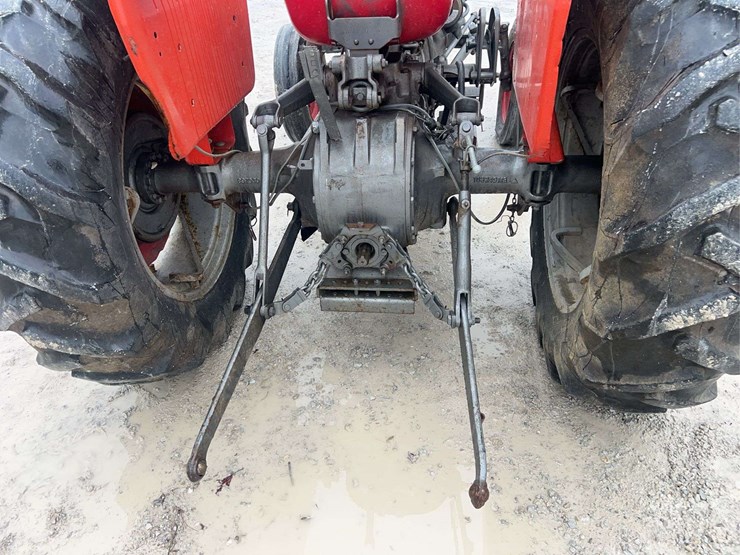 massey-ferguson-135-image-34