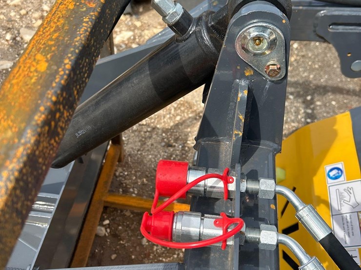 2025-sdlanch-sdll60-mini-crawler-skid-steer-image-11