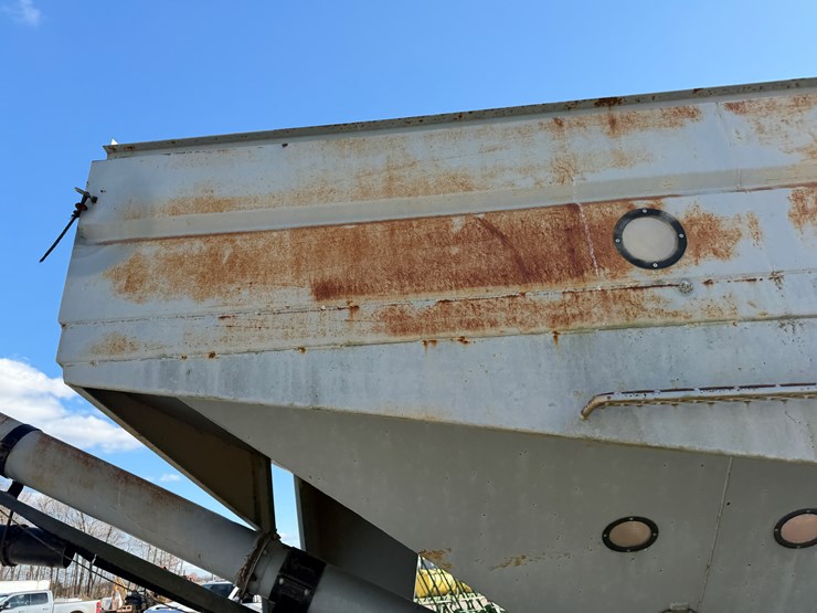 2004-convey-all-bts240-image-23