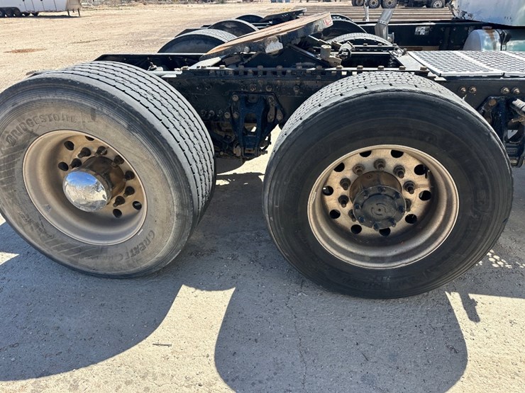 2018-kenworth-t680-image-4