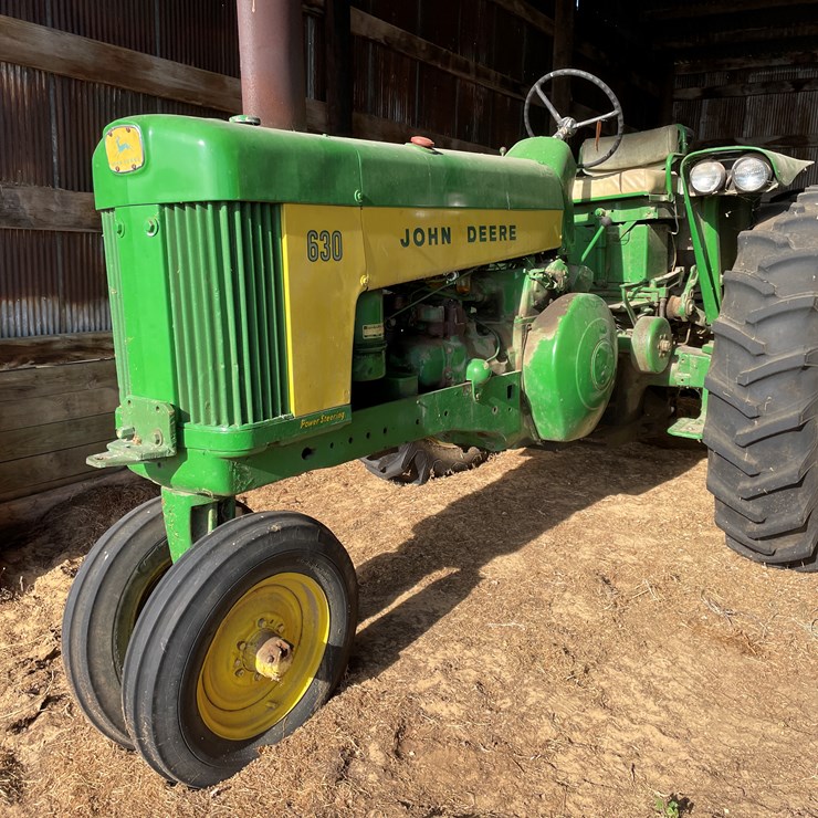 JOHN DEERE 630