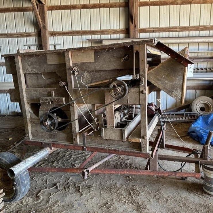 Ferrell & Co Grain Cleaner - OFF SITE