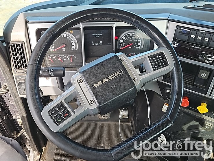 2021-mack-anthem-image-39