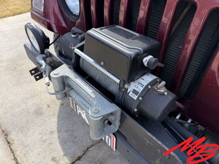 2004-jeep-wrangler-sport-image-14