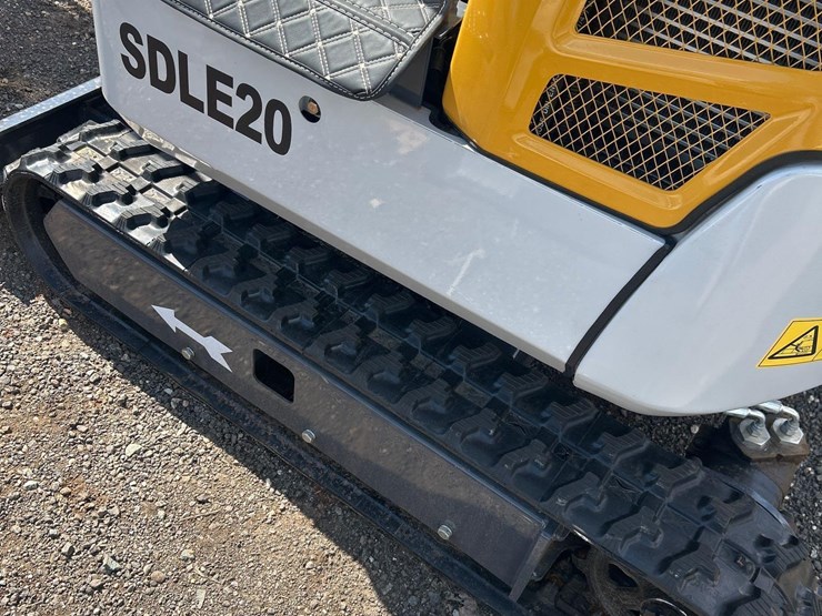 2025-sdlanch-sdle20-mini-excavator-image-10