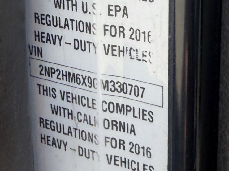 2016-peterbilt-337-image-21