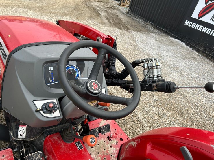 2015-massey-ferguson-1734e-image-21
