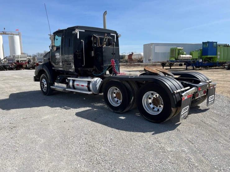 2012-western-star-4900fa-image-7