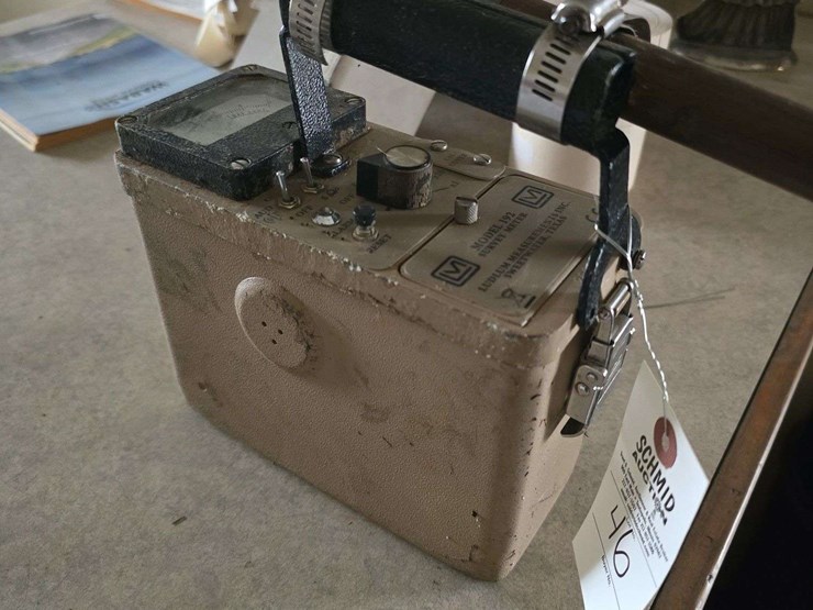 micro-r-model-192-survey-meter,-ludlum-measurements-inc.-handheld-lead-detector-image-1