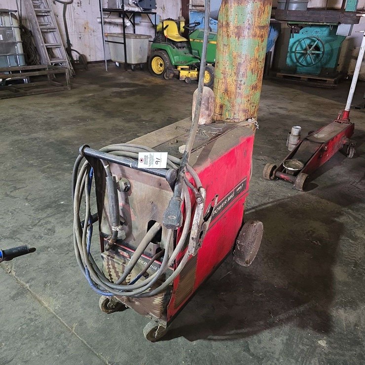 Lincoln Electric Power Mig Welder, 220 plug,