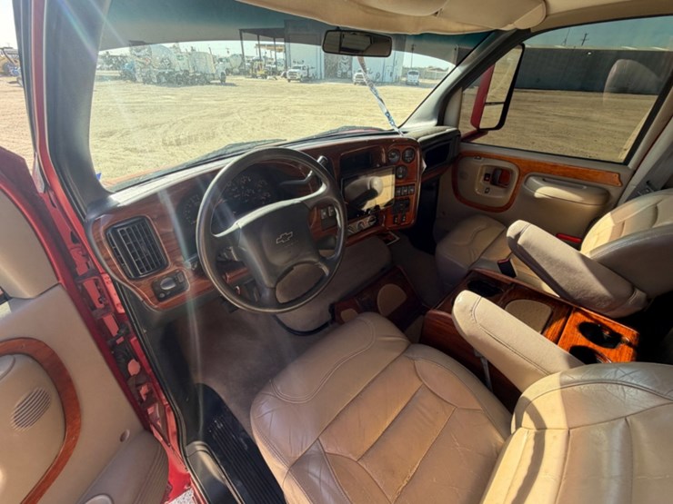 2007-custom-tank-image-20