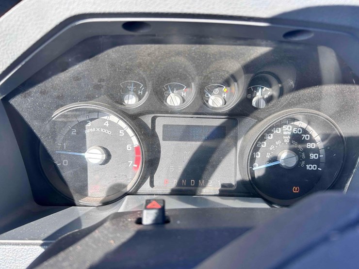 2013-ford-f350-image-21