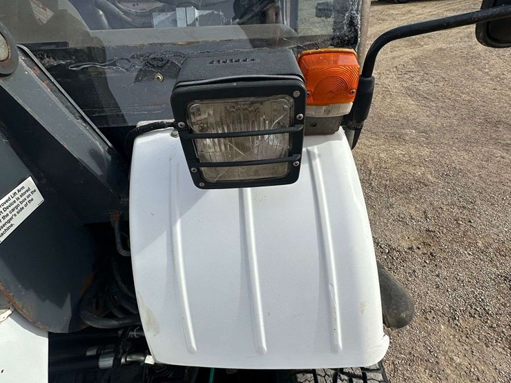 2005-bobcat-toolcat-5600-image-18