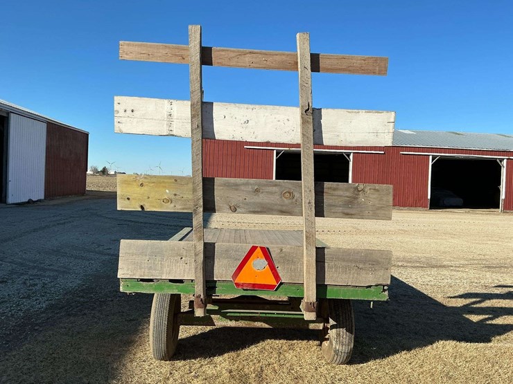 hayrack-7'-x-14'-w/jd-gear-&-hoist-image-6