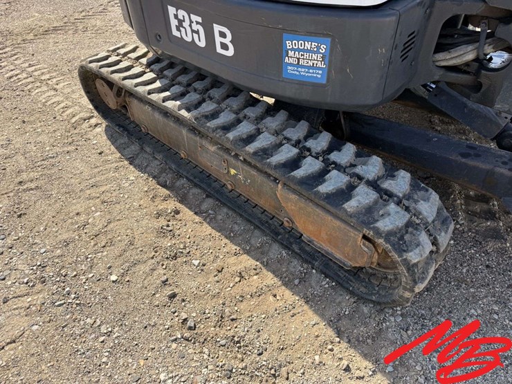 2013-bobcat-e35-image-15