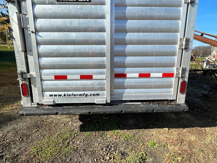 #6019-•-2014-kiefer-aluminum-cattle-trailer-(wi-title-in-delay)-image-20