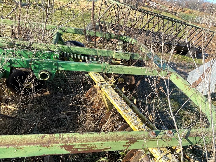 john-deere-210-image-16