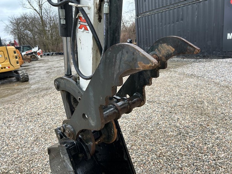 2022-bobcat-e35-image-9