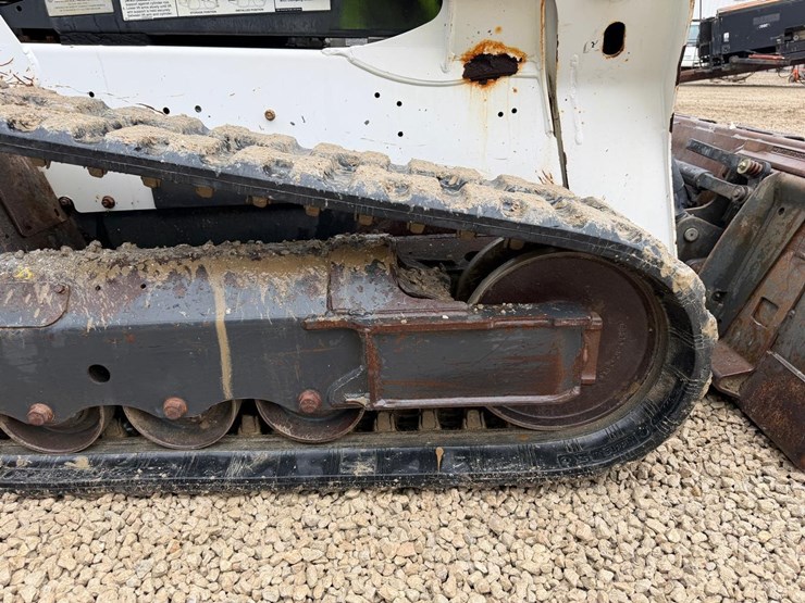 2018-bobcat-t590-image-15