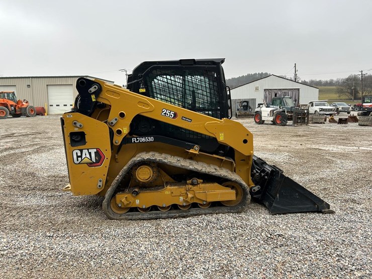 2024-caterpillar-255-image-5