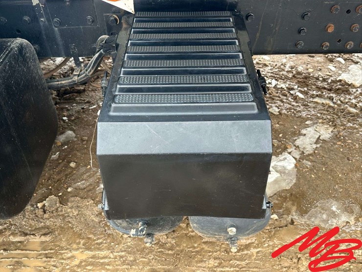 2004-international-7600-image-11