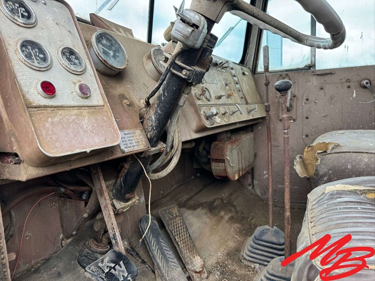 1964-kenworth-w923-image-15