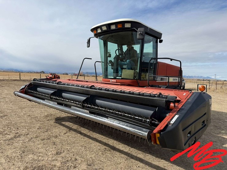 hesston-8450-image-1