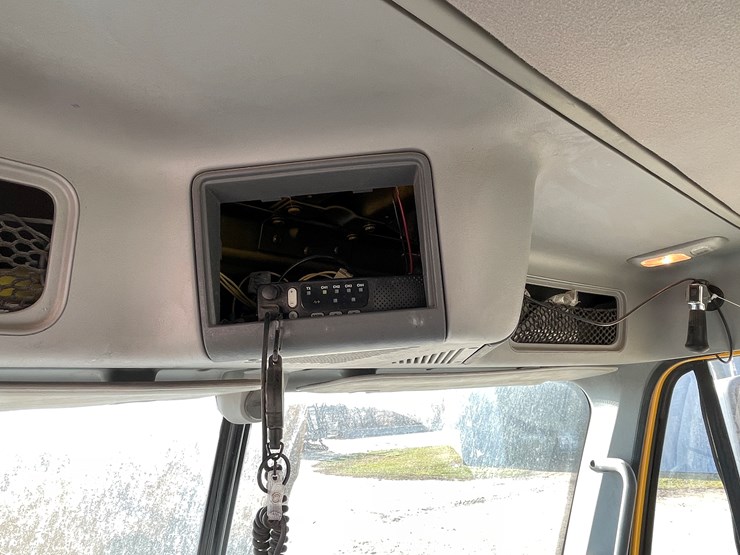 #6036-•-2009-freightliner-semi-(wi-title-in-delay)-image-40