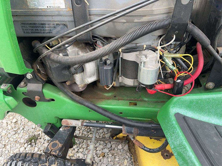john-deere-345-image-31