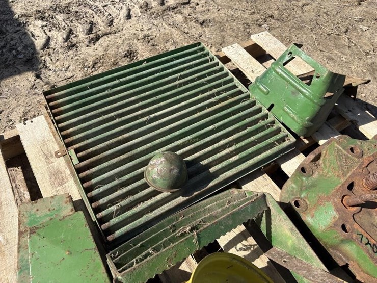 john-deere-720-image-4