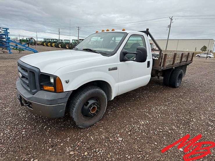 2006-ford-f350-image-1