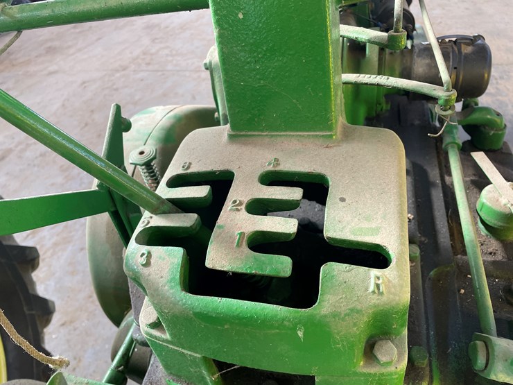 1952-john-deere-b-image-21