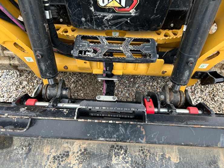 2024-caterpillar-255-image-10