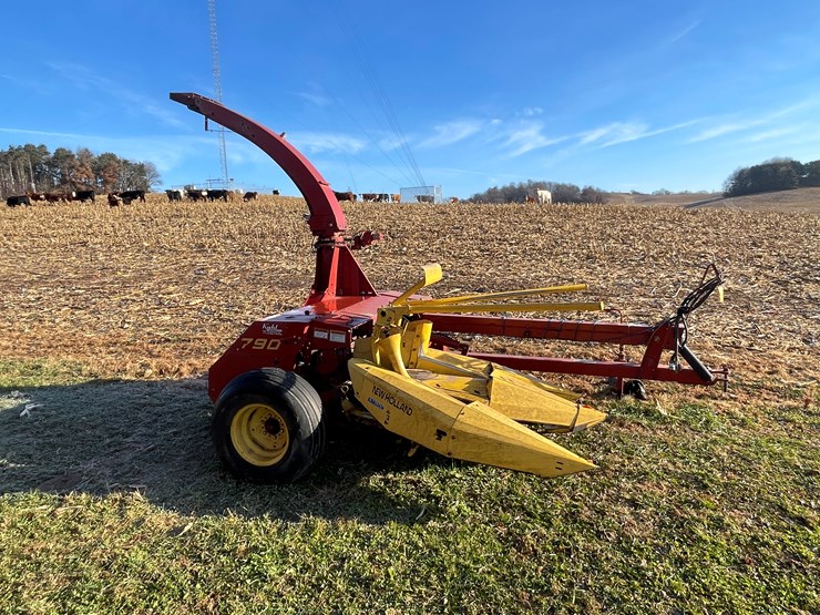 new-holland-790-image-4