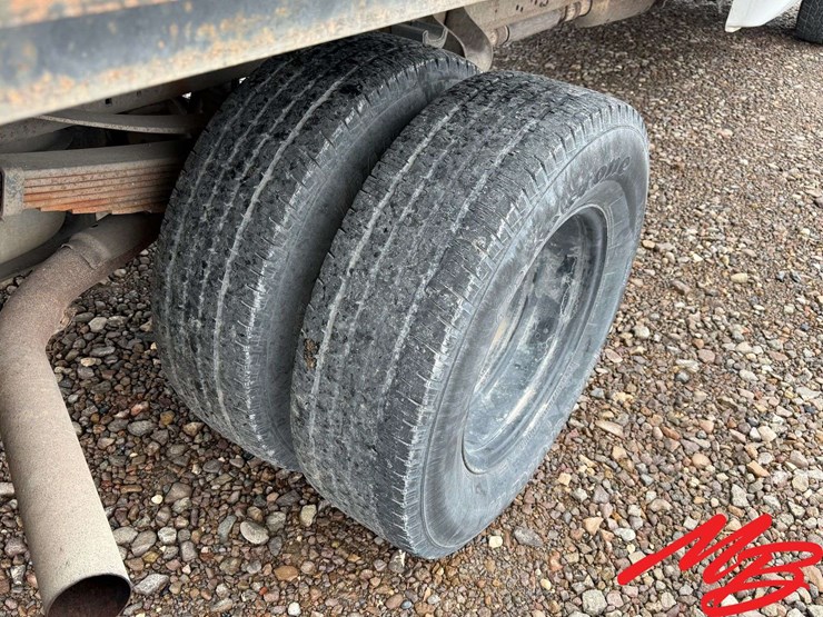 2006-ford-f350-image-13