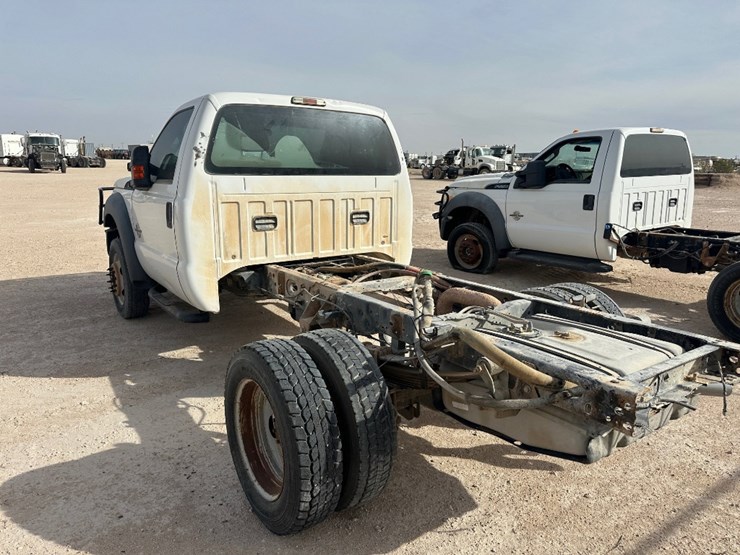 2012-ford-f550-image-4