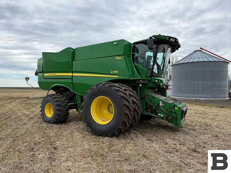 2023-john-deere-s780-image-7