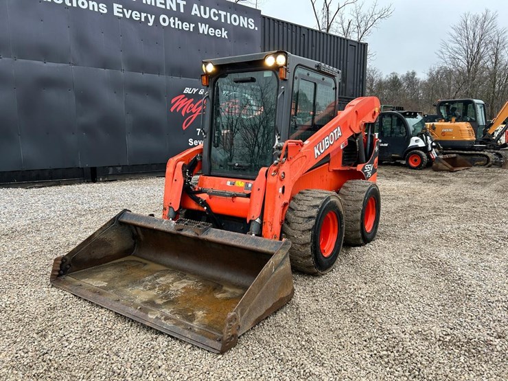2019-kubota-ssv75-image-8