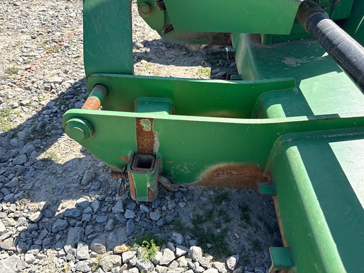 john-deere-520-image-12