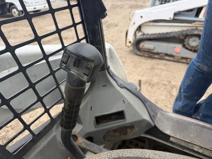 2019-bobcat-t770-image-20