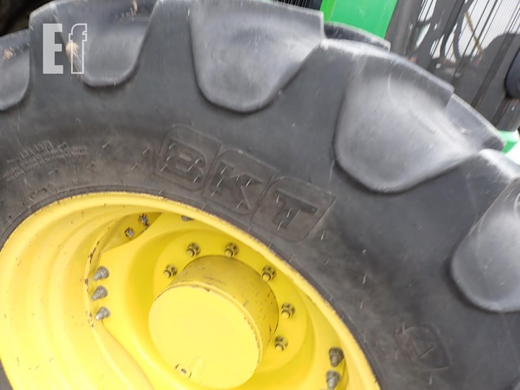 john-deere-7130-premium-image-4