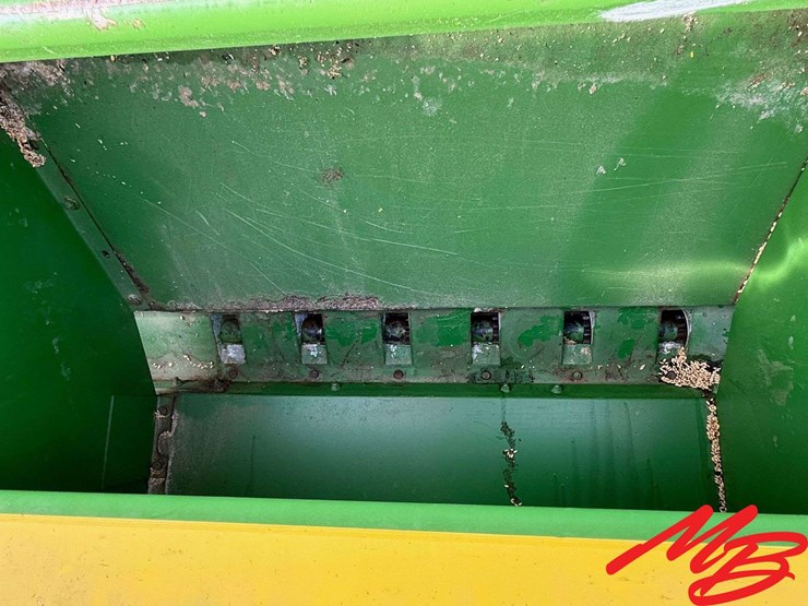 john-deere-8300-image-14