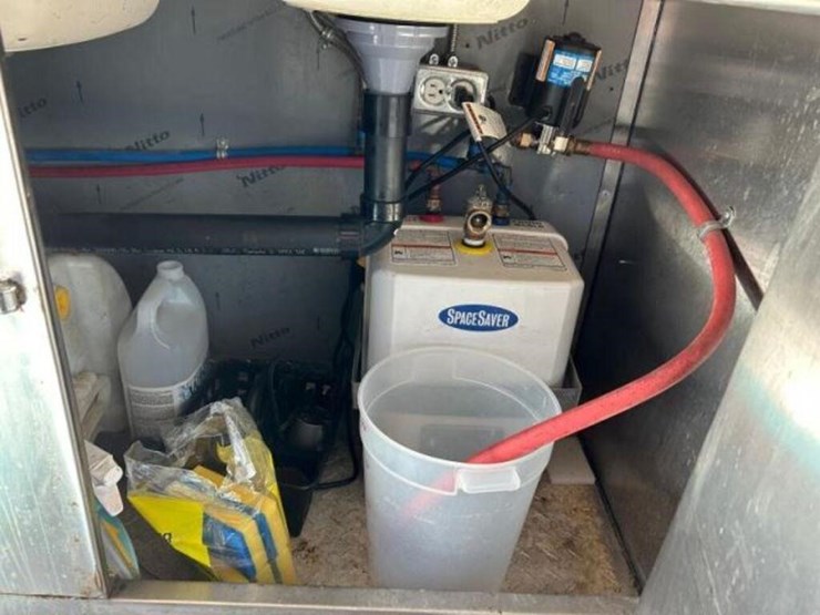 2007-ford-l-image-49