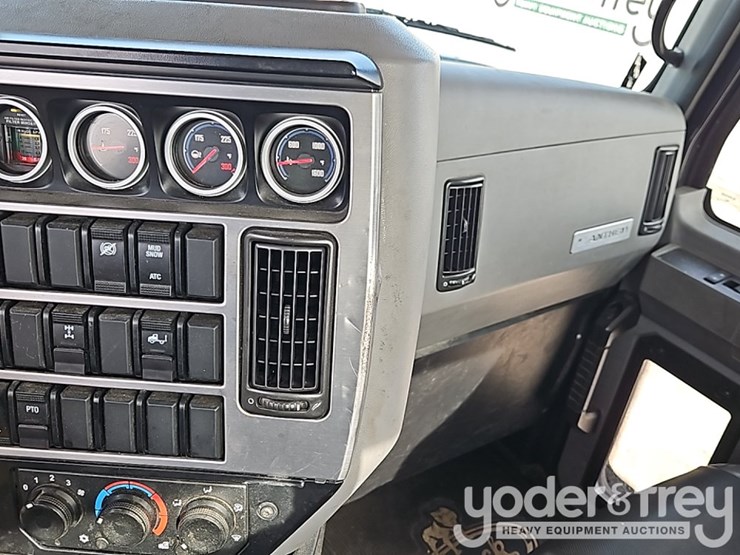 2021-mack-anthem-image-33