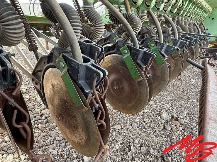 john-deere-8300-image-11