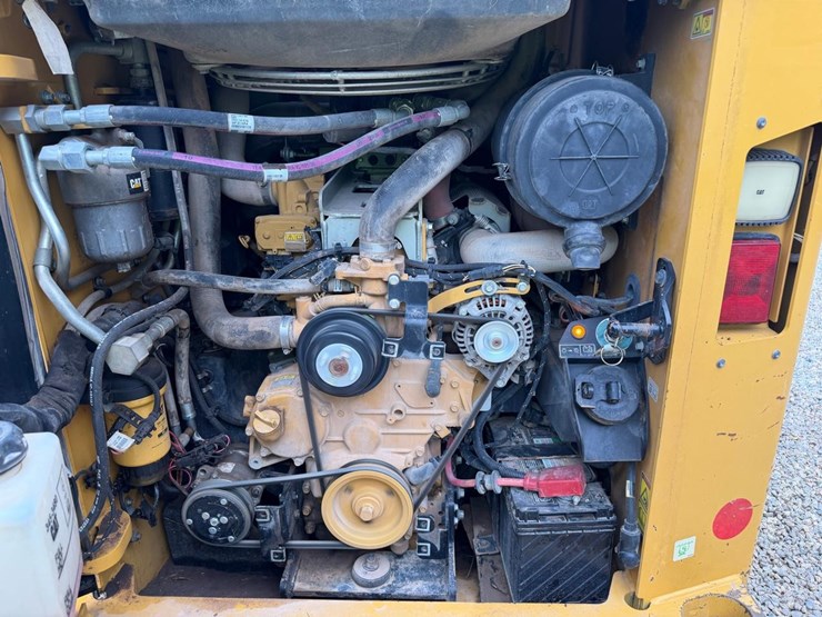 2021-caterpillar-299d3xps-skid-steer-loader-image-16