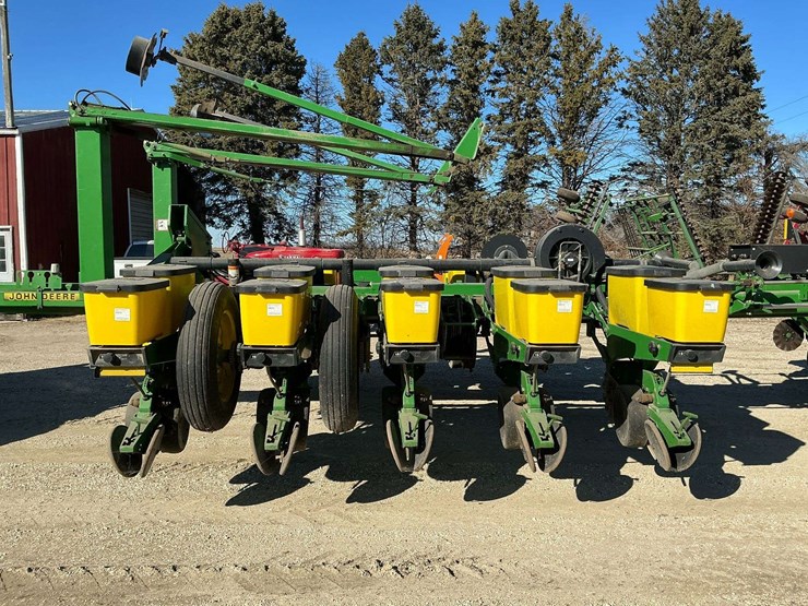 2001-john-deere-1770-image-16