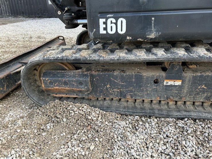 bobcat-e60-image-17
