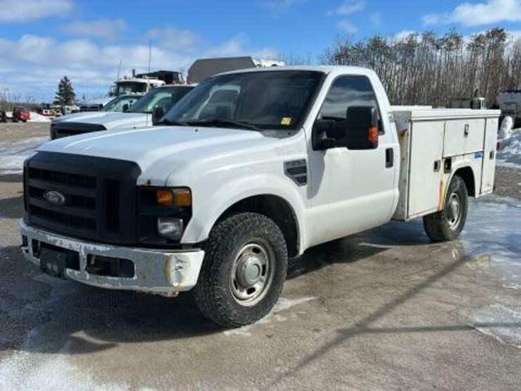 2010-ford-f250-image-1