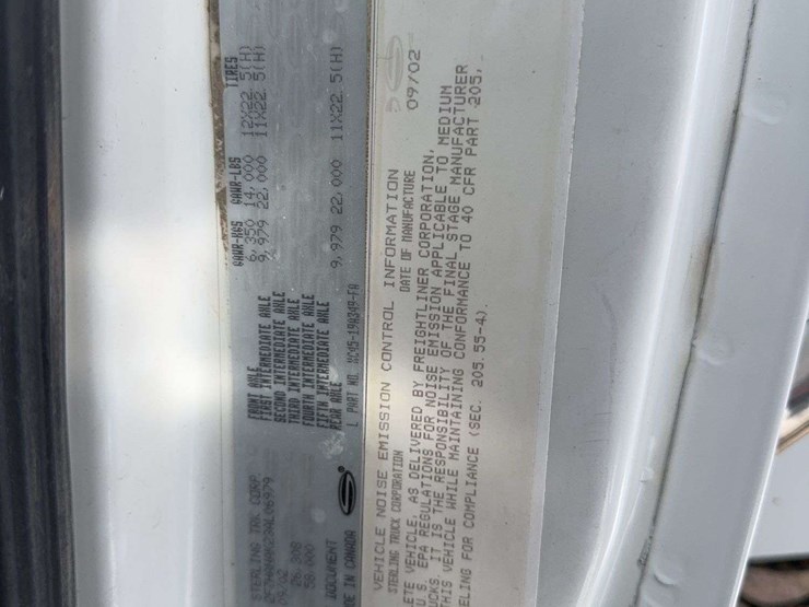 2002-sterling-m8500-image-31